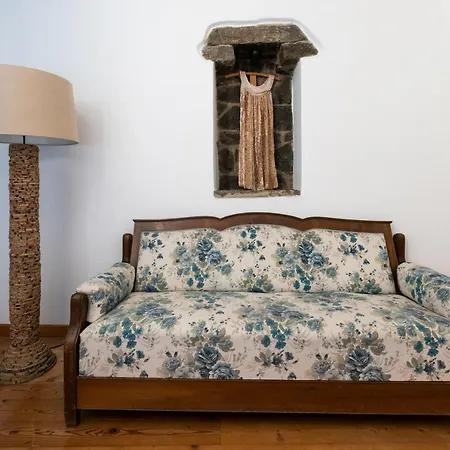Relais Art Borgocastello3 בית הארחה