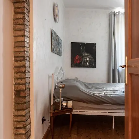 Relais Art Borgocastello3 بيت ضيافة 3*